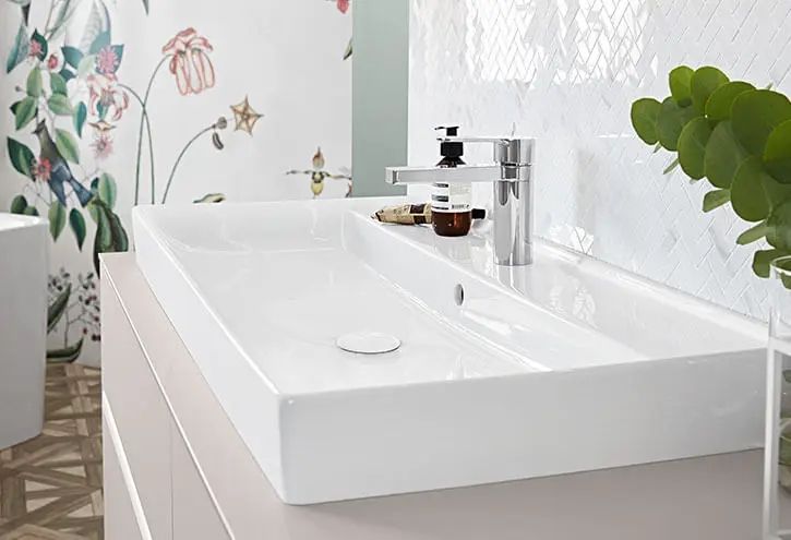 Раковина подвесная в ванную 650мм x 470мм VILLEROY&BOCH COLLARO белый прямоугольная 4A336501 4A336501 фото