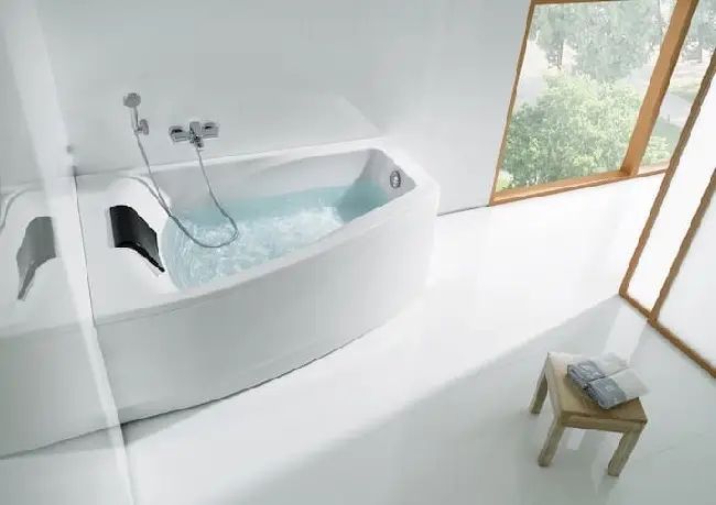 Ванна акриловая асимметричная ROCA HALL 150см x 100см левая с ножками A248164000 A248164000 фото